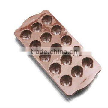 15-cup Shell-shaped Silicone Cake Mold
