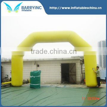 Customized yellow Nylon and PVC inflatable arch price