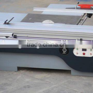 Woodworking use and tilting sliding panel saw