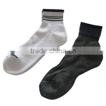 GSS-22 Wholesale high quality compression running socks new design sport socks custom knit athletic socks