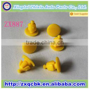 Plastic car auto clip/ automotive plastic fasteners made in China