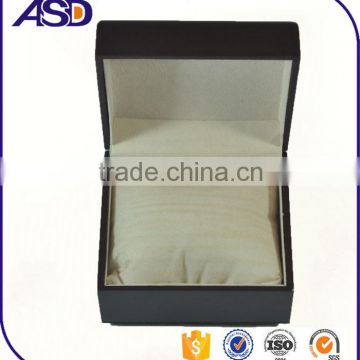 Luxury top quality wooden watch box with velvet Watch Packaging Boxes Wholesale