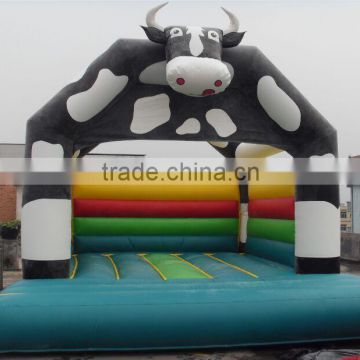 2016 inflatable cow bouncer for sale/jumping castles