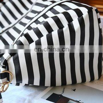 Fashion Lady Woman Black White Striped Travel Bag photo-3