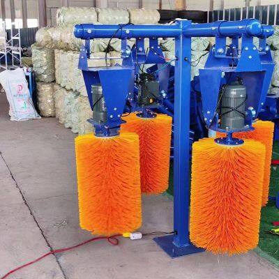 Vente directe de la fabrique - Kit de toilettage pour chevaux, brosses et rouleaux pour le massage et le grattage du bétail, ainsi que pour le nettoyage des équipements agricoles