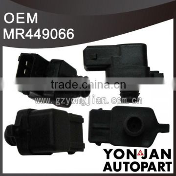 Intake Pressure Sensor MR449066