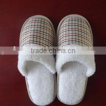 2 hot sell indoor slipper