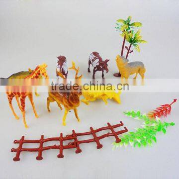 Popular amusing plastic toy animal sets for children