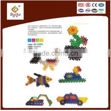 Plastic building block toys