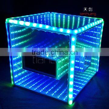 Full Color LED 3D Magic Cube Helmet, Luminous Props