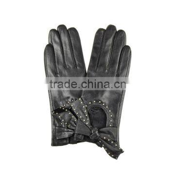 Beautiful Bowknot Design Rivet Sheepskin Leather Gloves for MS photo-6