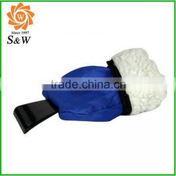 High Quality Plastic Haeted Ice Scraper with Glove, Window Scraper