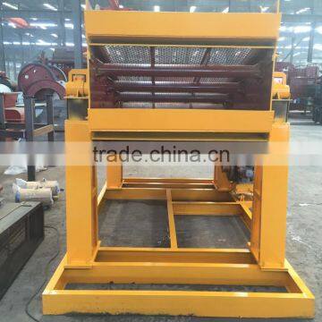 Best Design China Diesel Engine Type Mini Sand Vibrating Screen for Sale photo-2