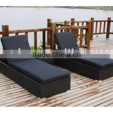 outdoor rattan lounge bed