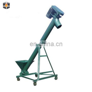 Screw conveyor for vegetable seed oil extraction machine