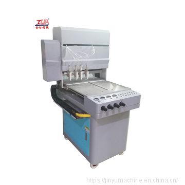 Automatic feeding machine for liquid pvc or silicone