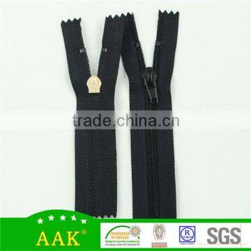 5# Nylon Closed End no Bottom Stop 5 Coil Zipper photo-2