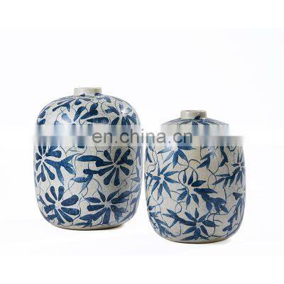 Hand Drawn Chinese Traditional Pattern Of Blue And White  Leaves Ceramic Vase For Home Decor Decoration