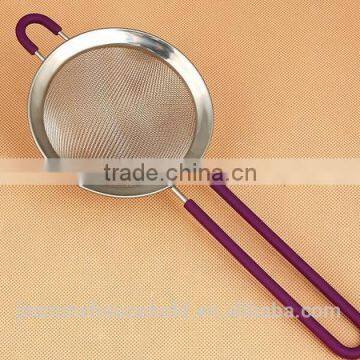 High Quality Stainless Steel Mesh Flour Sifter with Long silicone handle and Ear