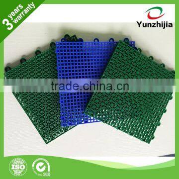 Interlocking Plastic Floor Tiles