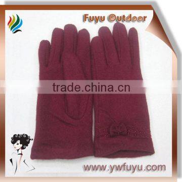 100% cashmere glove