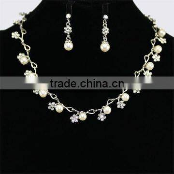 Crystal Rhinestone Beautiful Pearl Flower Shape Necklaces Set KSHLXL-05