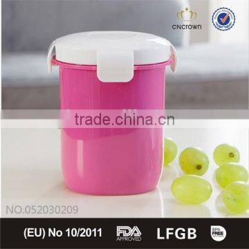 Plastic cupware with 4 lock lid leak proof