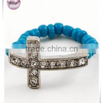 Rhodiumized / Turquoise Seed Beads & Clear Rhinestone / Cross Stretch Ring