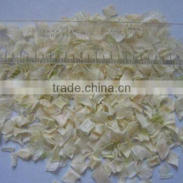 dehydrated onion flakes