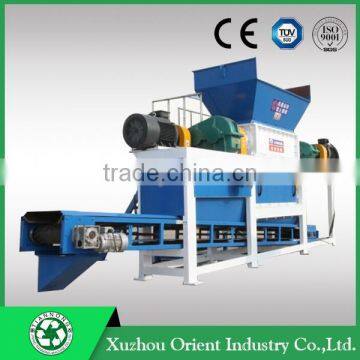 Automatically sawdust wood chipper