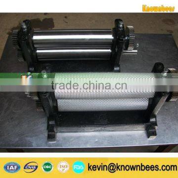 Beekeeping tools Manual beeswax flat sheet machine / bee wax sheet machine