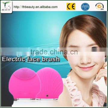 Factory price Silicone face and brush artifact electric beauty instrument cleansing device