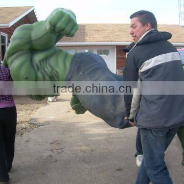 Outdoor Garden Decoration Fiberglass Material Life Size Hulk Statue for Sale photo-4