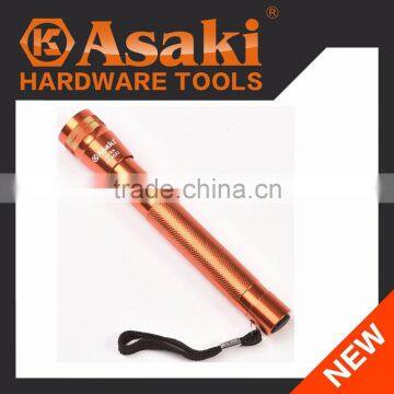 AK-4032 high quality dry battery operated led flash light
