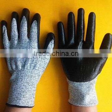 13 gauge seamless knitted HPPE nitrile coated cut resistant gloves