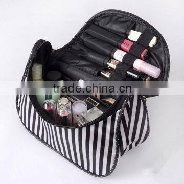 Fashion & Portable Personalized Cosmetic Bag For Female