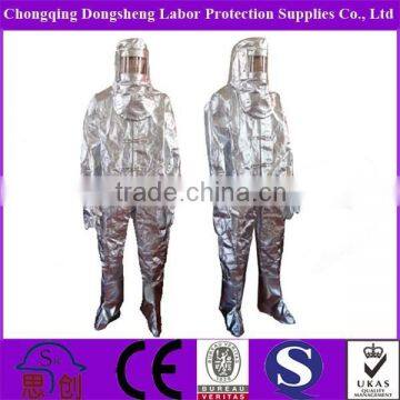 Radiation protective clothing/aluminised fire proximity suit