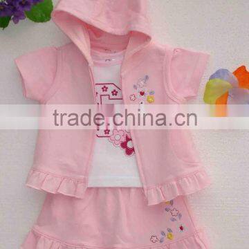 baby clothes for winter; baby clothing, baby garment;