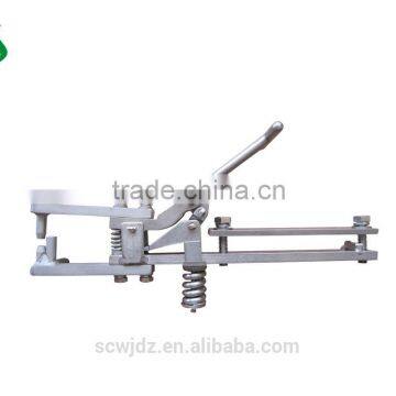 parallel vertical continuous plate hardware clamp tooling