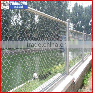 Chain link fencing fabric