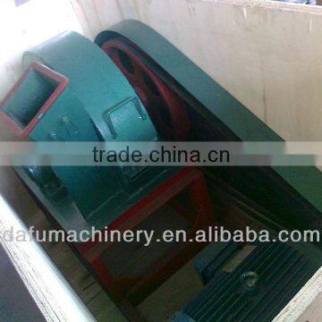 hotting selling wood sawdust machine for mushroom material