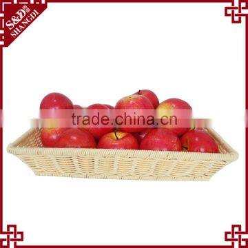 Customize rattan hand woven market baskets for supermarket fruit display