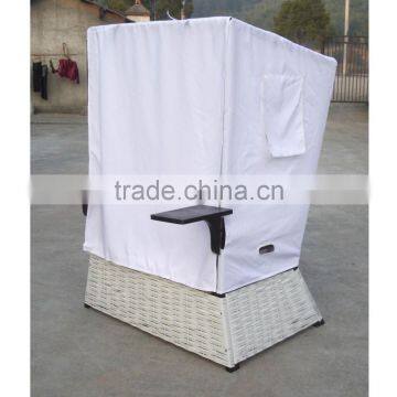 White Modern Rattan Beach Basket in Outdoor photo-4