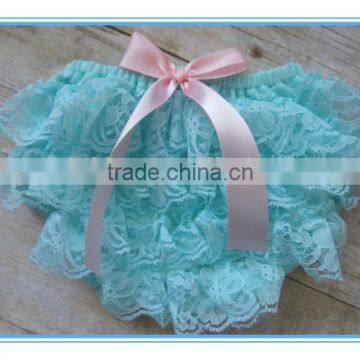 Hot Sale Kids Wear Dubai Baby Bloomers Ruffles Lace Infant Diaper Bloomer Wholesale photo-3