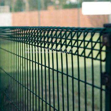 BRC fencing . Roll Top Fence   Roll top fencing panel  Roll Top mesh fence Supplier