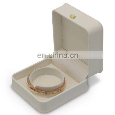 Factory Direct Supply White Color Leather Convex Edge Jewelry Box Bangle Box