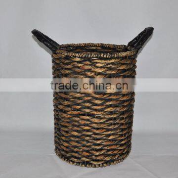 Beautiful Water hyacinth basket with handle