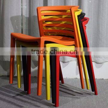 Leisure folding plastic rebar chair