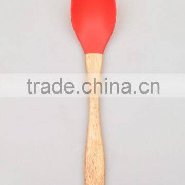 Beautiful in Desigh LFGB Testing Silicon Kitchenware With Ruber Wooden Handle photo-2