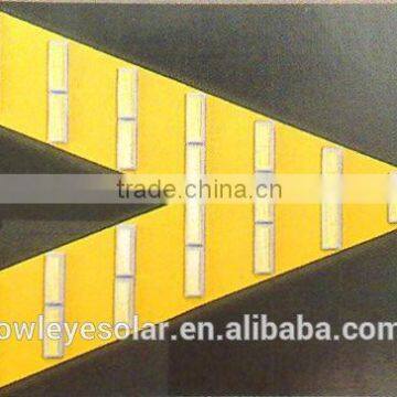 Reflective Arrow Sign /reflective Street Road Arrow Sign Bored /PMMA 3m Reflective Highway Arrow Marker Sign photo-3